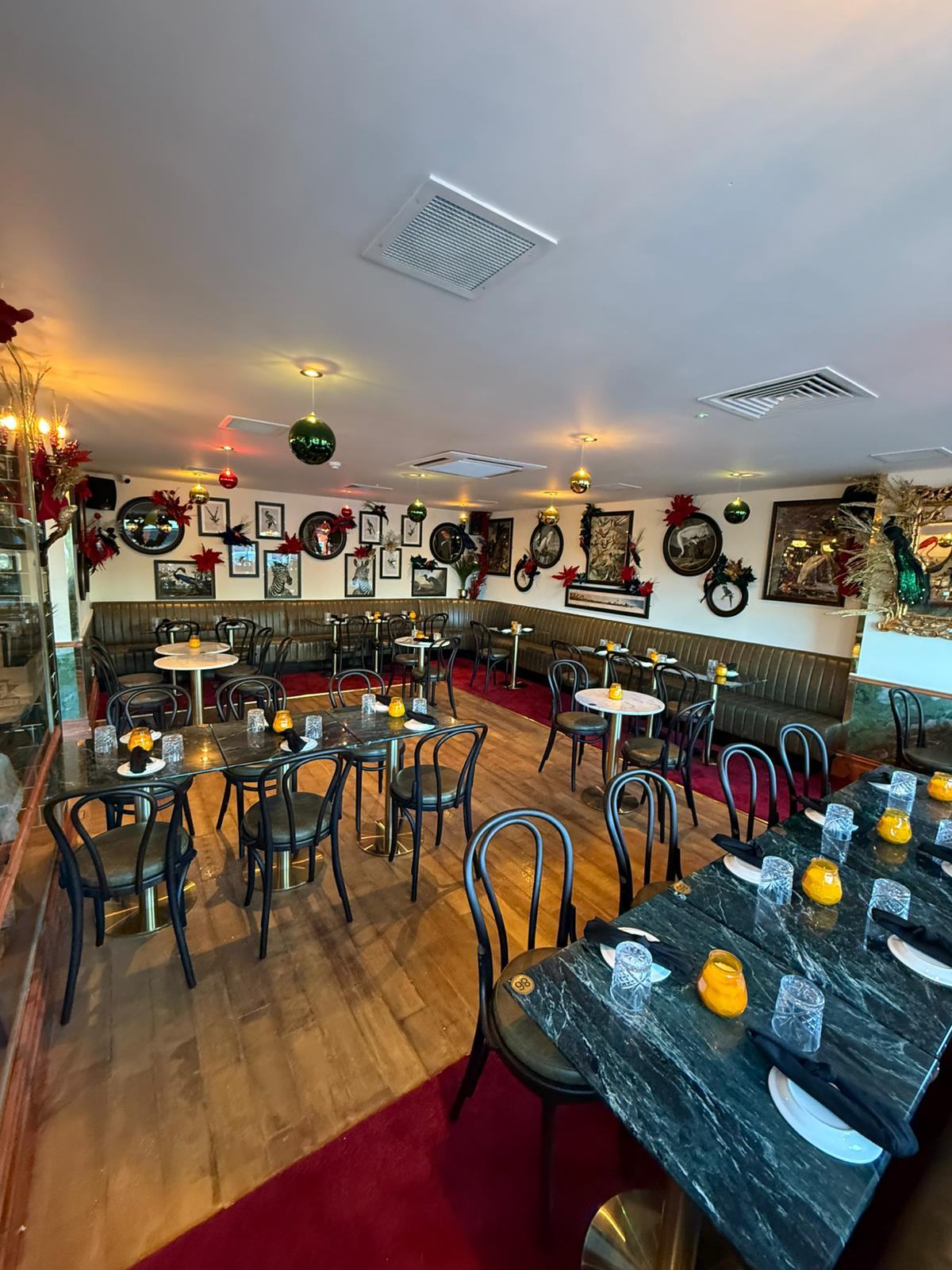 The cocktail bar at Boeuf & Frites Blanchardstown