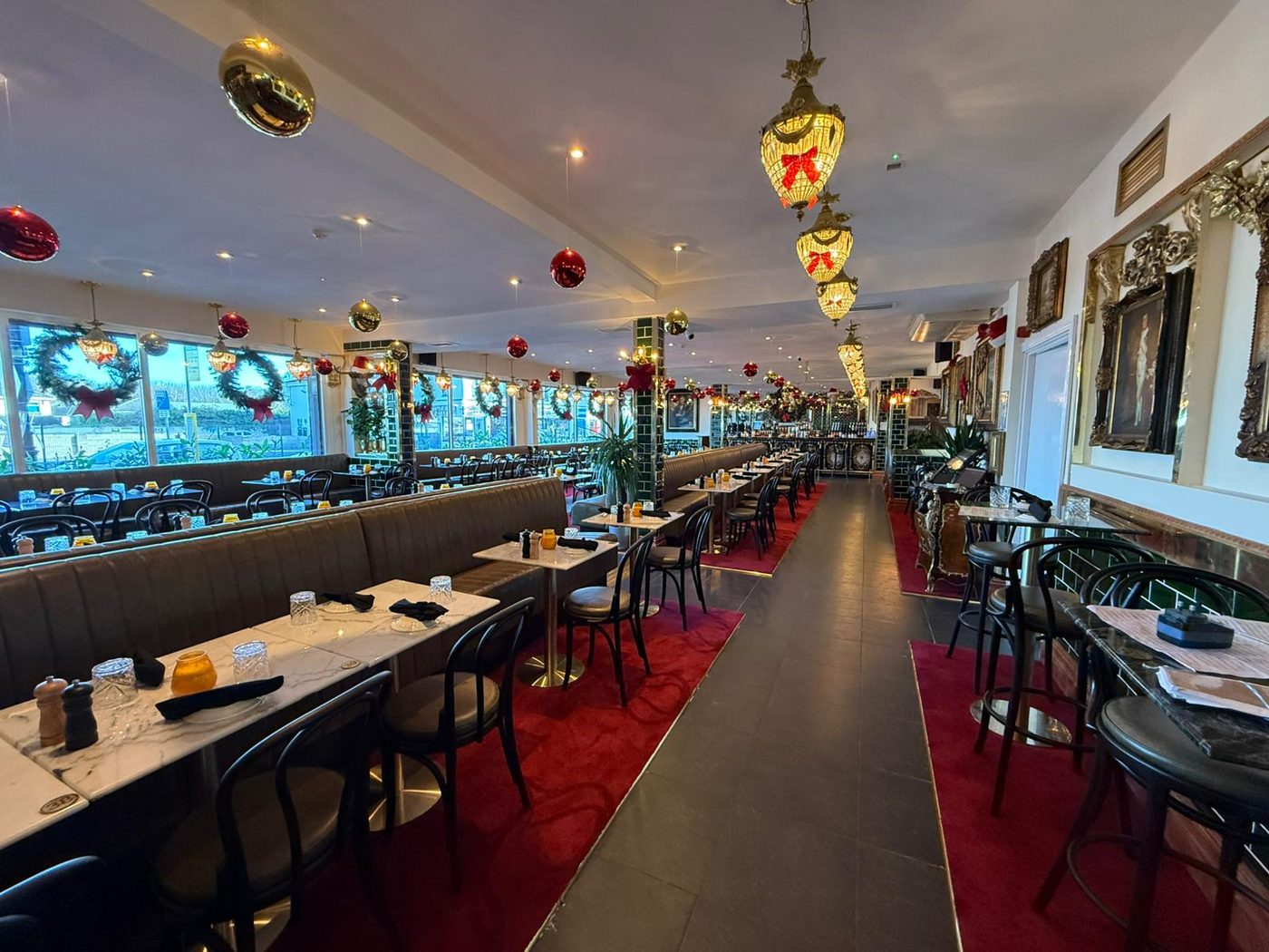 The dining room at Boeuf & Frites Blanchardstown